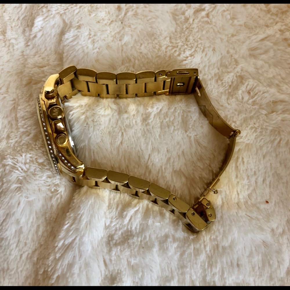 Michael Kors gold watch - Picture 5 of 7